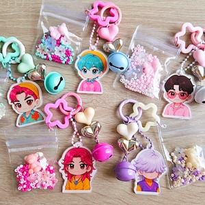 ミチェンキーホルダー HUNTRIXキーチェーン3個セット、ルミ、ミラ、ゾーイ、Kポップ