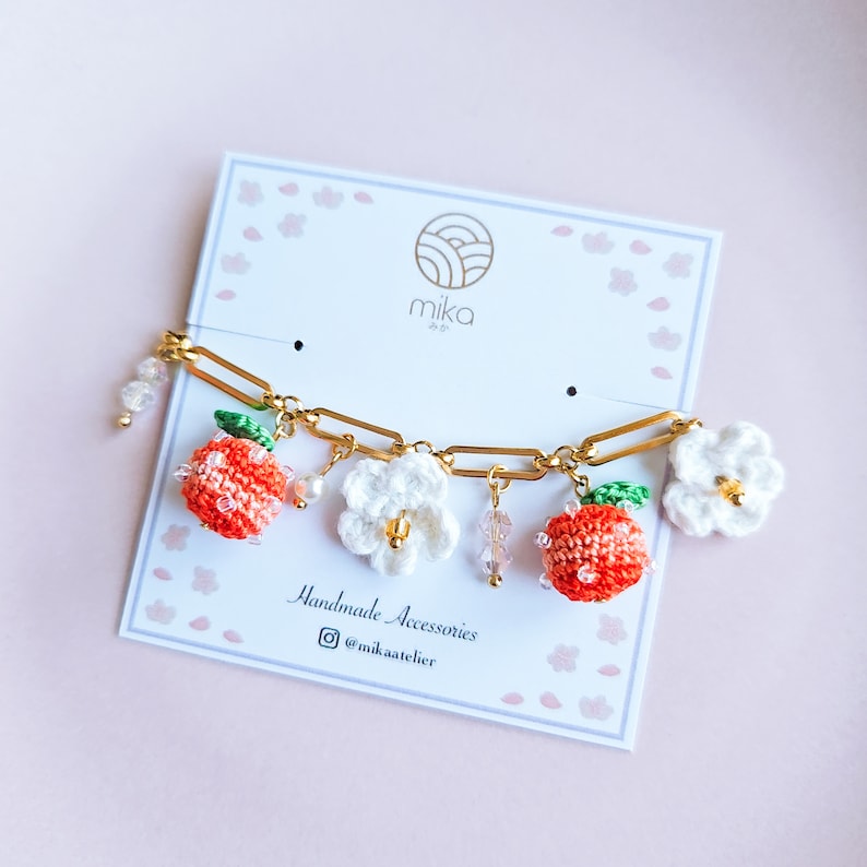 Crochet Orange Fruit Bracelet, Adjustable Gold Plated Bracelet with Mandarins Charm, Tangerine Bracelet, Fun and Colorful Handmade Jewelry zdjęcie 2