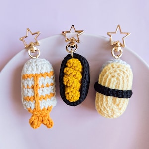 Llavero de sushi a crochet, llavero de amigurumi de comida a crochet, dije para bolso japonés, llavero de comida japonesa, dije para bolso de sushi, regalo para amantes del sushi