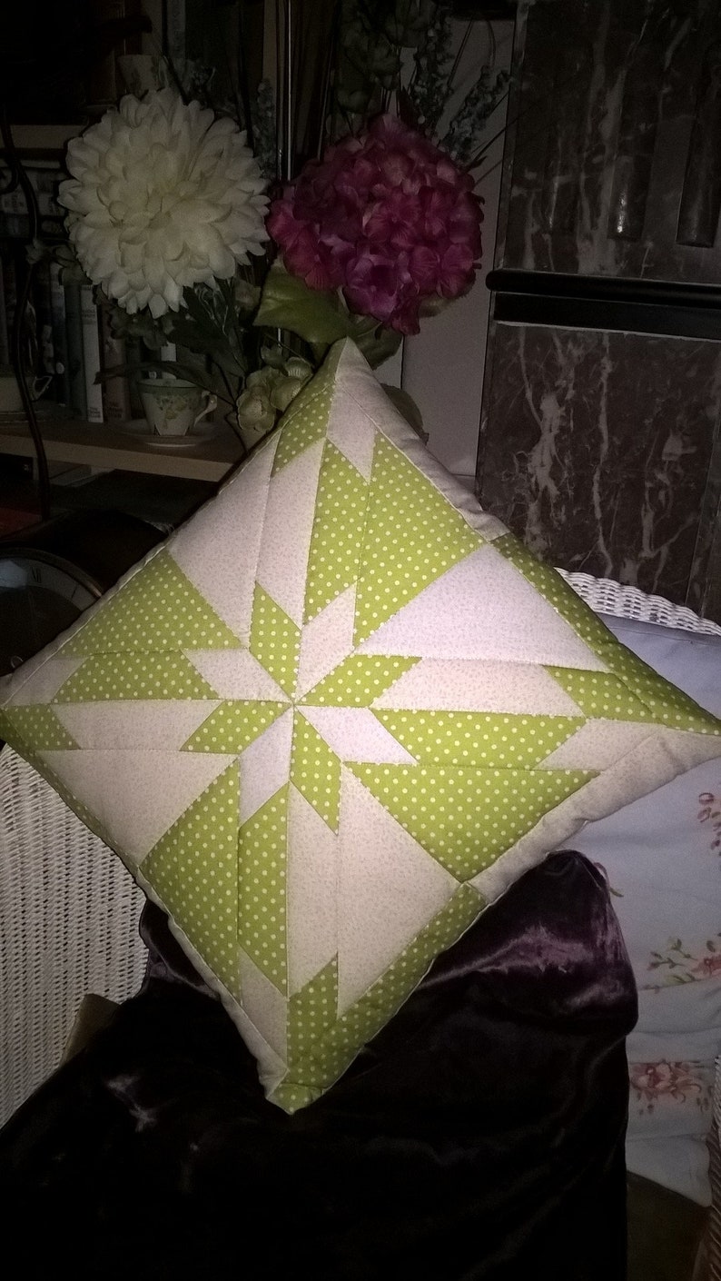 Hunters Star Patchwork Cushion image 1