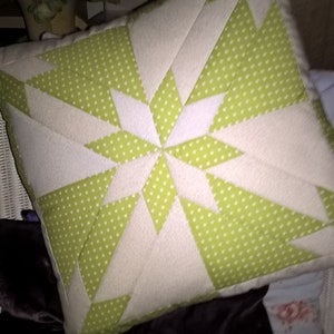 Hunters Star Patchwork Cushion image 3