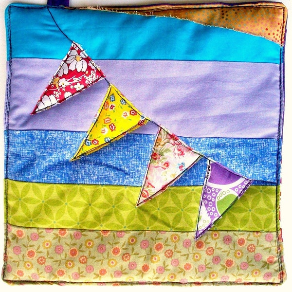 Kitchen Pot Holder, Bunting Flags