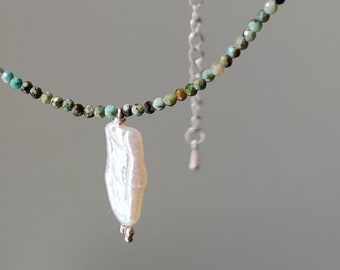 Fairy of the spring - green African turquoise and pearl necklace
