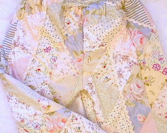 Pantalones de descanso tipo Teddy de patchwork reciclados, talla pequeña.