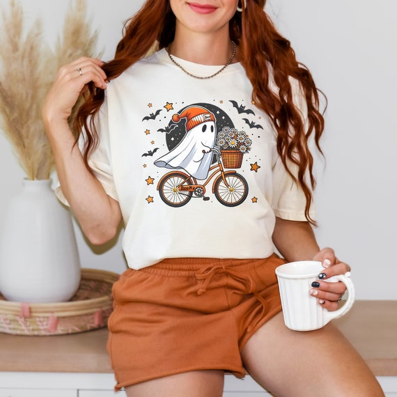 Comfort Colors® Halloween Shirt, Cute Halloween Ghost Shirt, Halloween Women's Shirt,  Fall Shirt, Halloween Party Shirt,Spooky Season Shirt