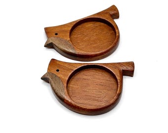 Bird cardinal brooch hardwood base setting - 30 mm cavity