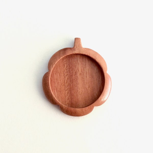 Flower - Original design finished hardwood pendant blank - Brazilian cherry - 30 mm cavity