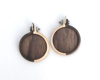 Small pendants or EARRING bases - Hardwood: maple and walnut - 25.5 mm cavity diameter - Set of two