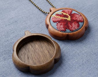Flower - Original design finished hardwood pendant blank - 30 mm cavity