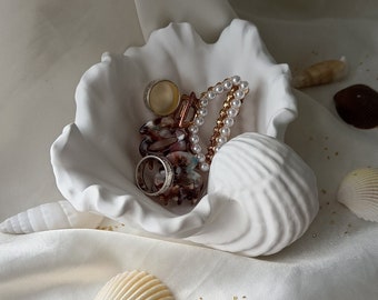 Sea shell jewelry bowl