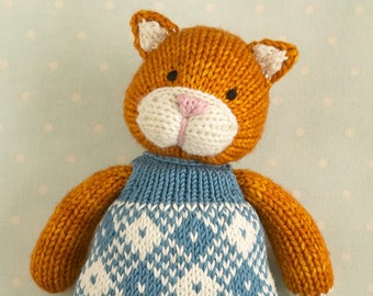 Toy knitting pattern for a cat with a plaid dress (9 inches tall), instant digital download PDF file