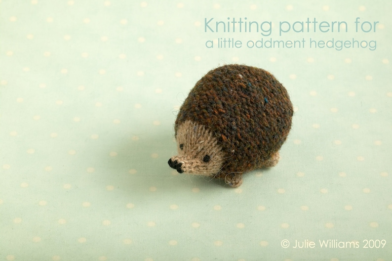 Toy knitting pattern for a little hedgehog, instant digital download PDF file Bild 2