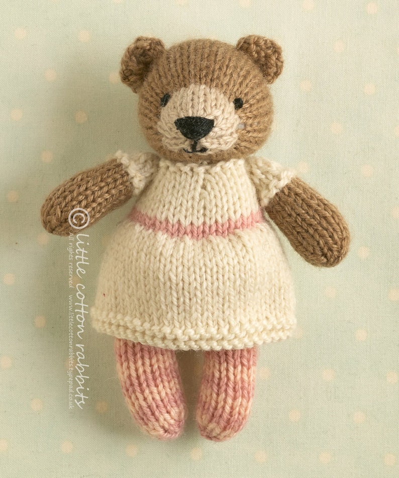 Toy knitting pattern for a mini bunny and bear in a dress and stockings, instant digital download PDF file afbeelding 3