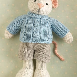 Knitting pattern: Mouse with a cabled sweater and shorts (9 inches tall), instant digital download PDF