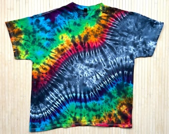 Tie Dye T-Shirt X-Large Men or Women Diagonal Gray Stripe with Rainbow