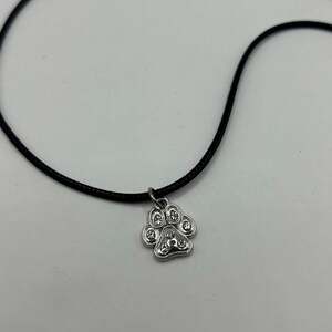 Funkelnde Pfotenabdruck Halskette | Minimalistischer Schmuck