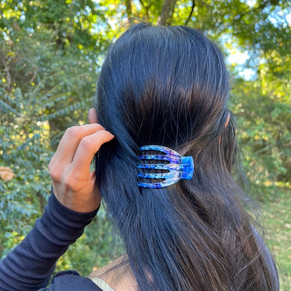 Medusa’s Heirlooms Small French yoga clip - Deep Pool