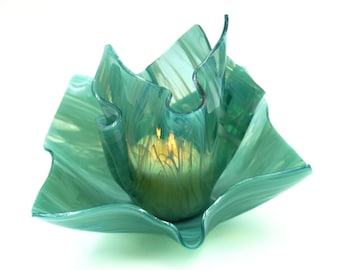 Sea Green Wispy Vase Dish Set | Spring Rain Candle | 25 Hour Burn Time | Color Free Candle