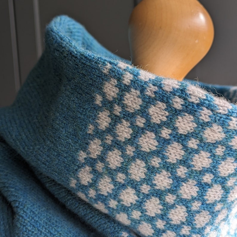 Lambswool knitted Fair Isle cowl in dots and spots design petrol blue with grey spots image 3
