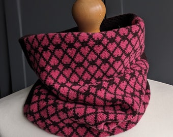 Lambswool knitted Fair Isle cowl in heart design - pink and brown