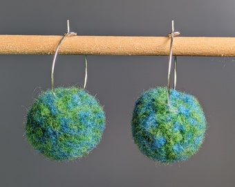 Pom pom earrings green and blue