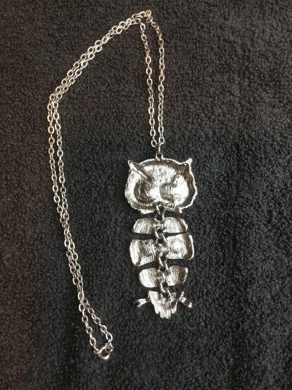 Vintage 1960’s Articulated Owl Silver Tone/Pewter… - image 2