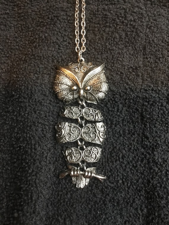 Vintage 1960’s Articulated Owl Silver Tone/Pewter… - image 1
