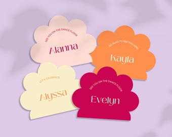 Floral Scallop Wedding Place Card Template: Circle Round Guest Name Card (Editable Canva Design)