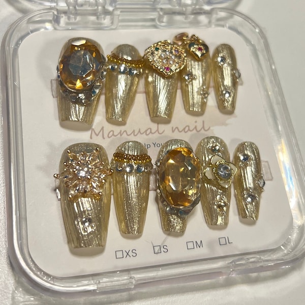 Gold Buccellati Style Press On Nail with Gemstones Heart and Crown Decorations | Nail Set with Diamond and Gemstones | Coffin Size S