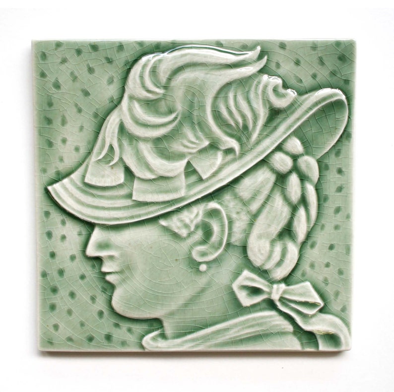 Female portrait fireplace tile for your Victorian style home renovation this old home home restoration custom Victorian fireplace imagem 2