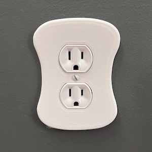 3D Printed Wavy Outlet Cover: Modern Mid-Century Wall Plate