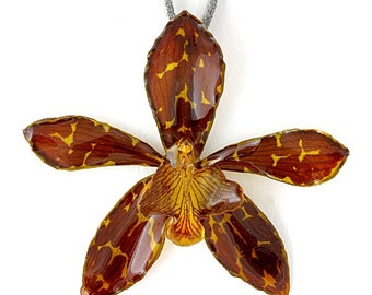 ORCHID NECKLACE