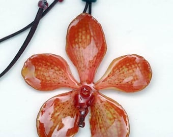 Hanami Mokara Orchid Necklace