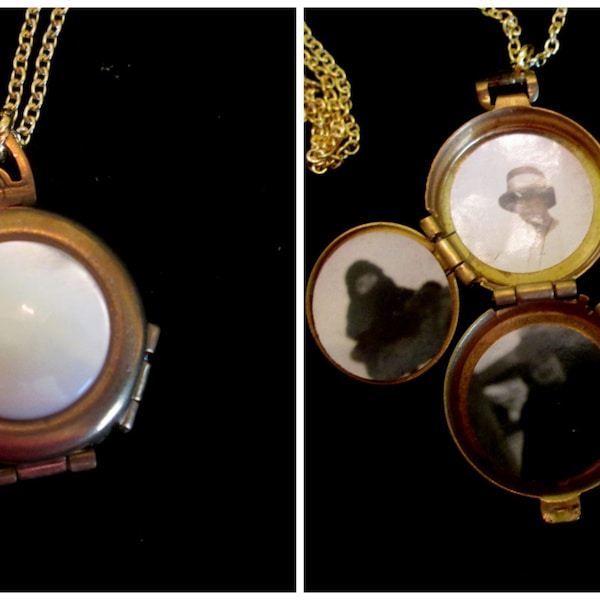 Vintage 4 Picture Locket Necklace, Mother of Pearl Cabochon, Wire Wrapped Pearl, Gold and Brass, Antique