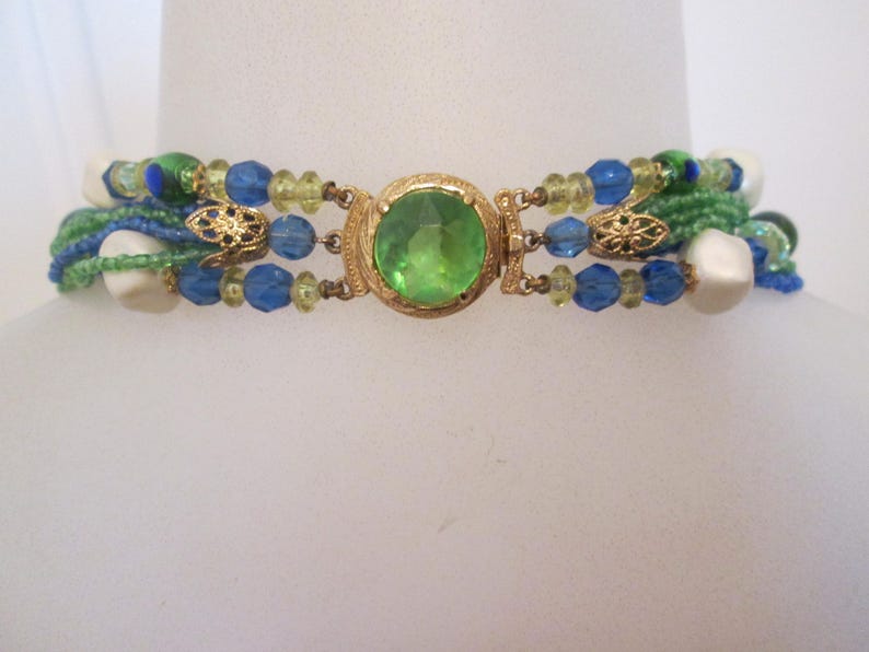 Vintage Peacock Bridal Set Clip on Earrings White Necklace Pearls Green Blue