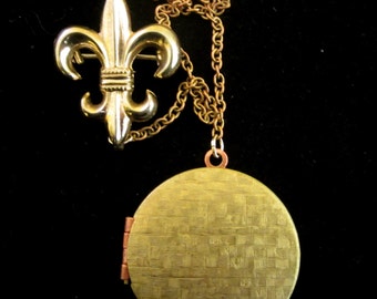 Fleur de Lis Pocket Watch Style Locket