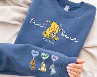 Tia Bear Shirt Tia Est 2026 Sweatshirt, New Tia Sister Gift, Pregnancy Announcement, Spanish Aunt Tee, Gift From Nephew, Cool Tia Sweater