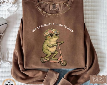 Comfort Colors Funny Auntie Shirt, Off To Commit Auntie Foolery Frog Tee, Cute New Aunt Gift, Pregnancy Reveal, Coquette Aunt Shirt