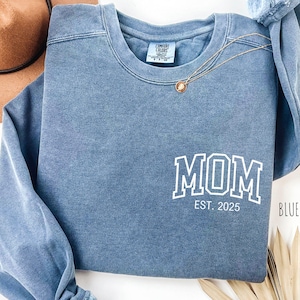 Conjunto para padres a juego, camiseta personalizada con bolsillo para mamá y papá, camiseta con colores personalizados, regalo para mamá primeriza, camiseta para anunciar el embarazo
