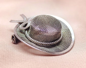 Vintage Silver Tone Mesh Lady Hat Broche Gevlochten Vrouw Hoed Bow Pin Vintage Kostuum Sieraden Bijoux Verklaring Cadeau voor moeder grootmoeder