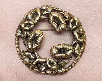 Large Vintage Round Morning Glory Flower Brooch Art Nouveau Style Floral Wreath Emboss Texture Brass Collectible Item Gift for Mom 2,5"