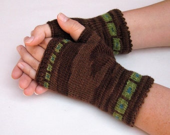 Pattern, Squared Up fingerless gloves