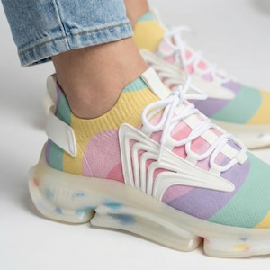 Women’s Pastel Wave Mesh Sneakers with Cushioned EVA Sole – Lightweight Fashion Trainers