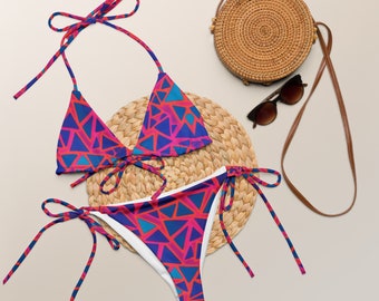Recycelter Schnürbikini mit Allover-Druck
