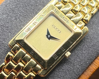Gucci 4200L Ladies Gold Tone Swiss Made Rectangular Bracelet Vintage Dress Watch
