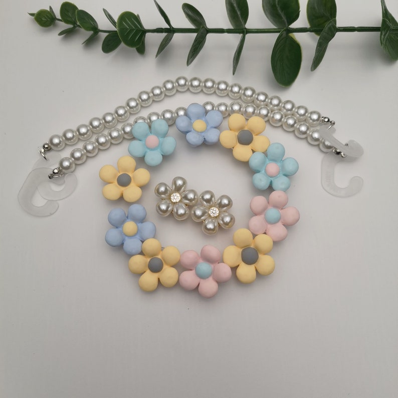 Personalized Name Charms for Crocs,Flower Charms, Charms for Accessory, Flower crocs accessories, Birthday Gift for Her, Holiday Favors With Pearls