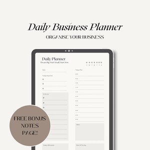 Puede incluir: Un planificador diario digital en la pantalla de una tableta con el texto "Daily Planner" y "Dream Big Start Small. Start Now." El planificador tiene secciones para "Today's Plan", "Today's Must Dos", "To Do List", "Today's Affirmation" y "Wins Of The Day".