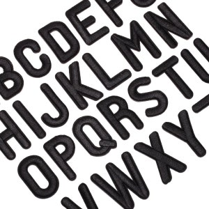 Parches bordados con letras negras de 5 cm para ropa y chaquetas. Parche del alfabeto o con nombre. Letras negras para coser o planchar.