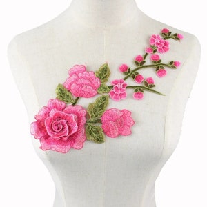 Embroidered Floral Applique Patch: Vintage Dress Decoration (11.8&quot;x 6.3&quot;)