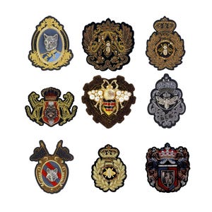 2pcs Crown Bee Embroidery Applique Patch for Sewing, T-shirt Patch, Embroidered Bee Patch for Coat Jacket, Decorative Appliques, Badge Patch